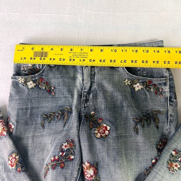 Laurie Felt Jeans Womens 4 Vintage Blue Classic Denim Embroidered Slim Leg Jean - Picture 13 of 15